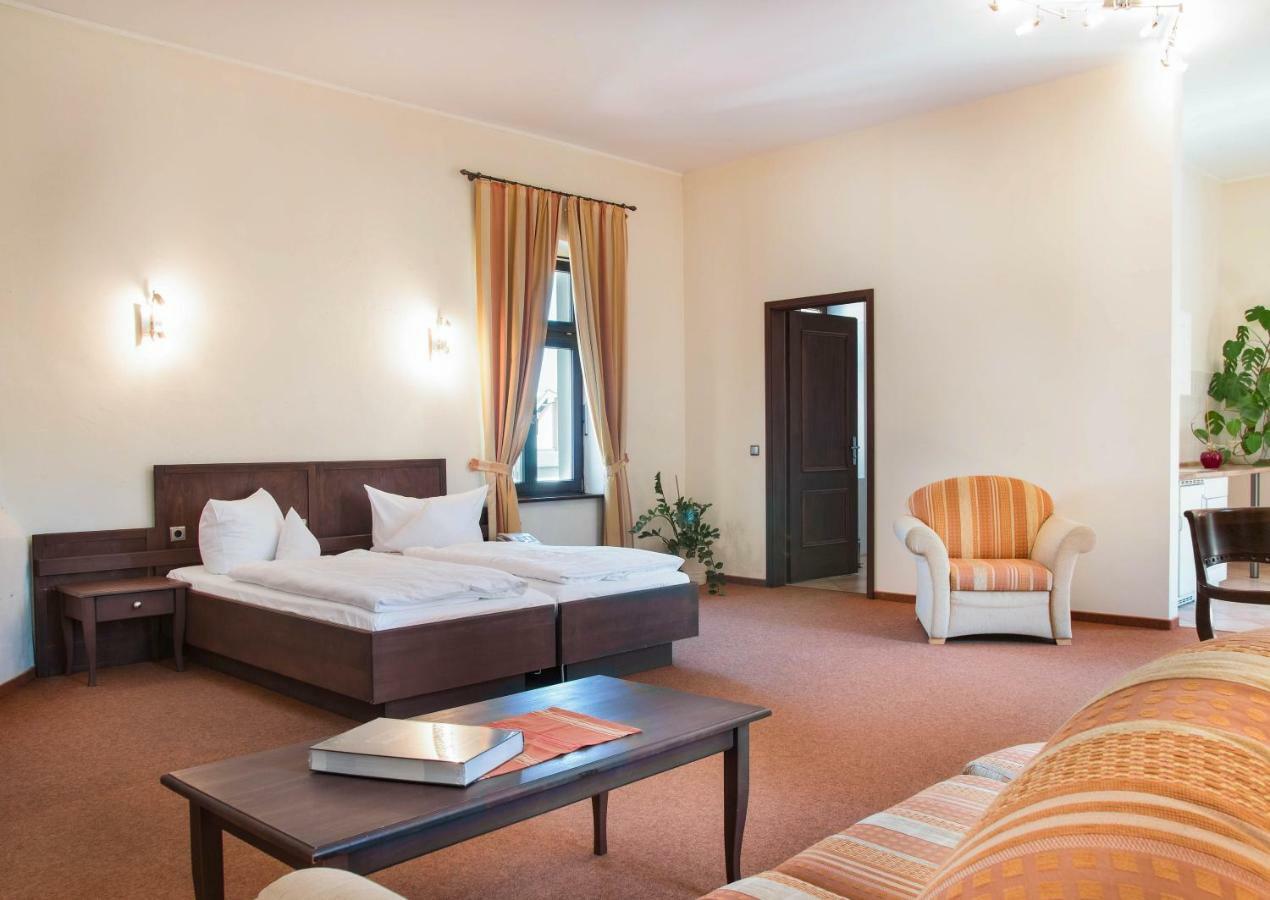 Alte Canzley Hotel 4*