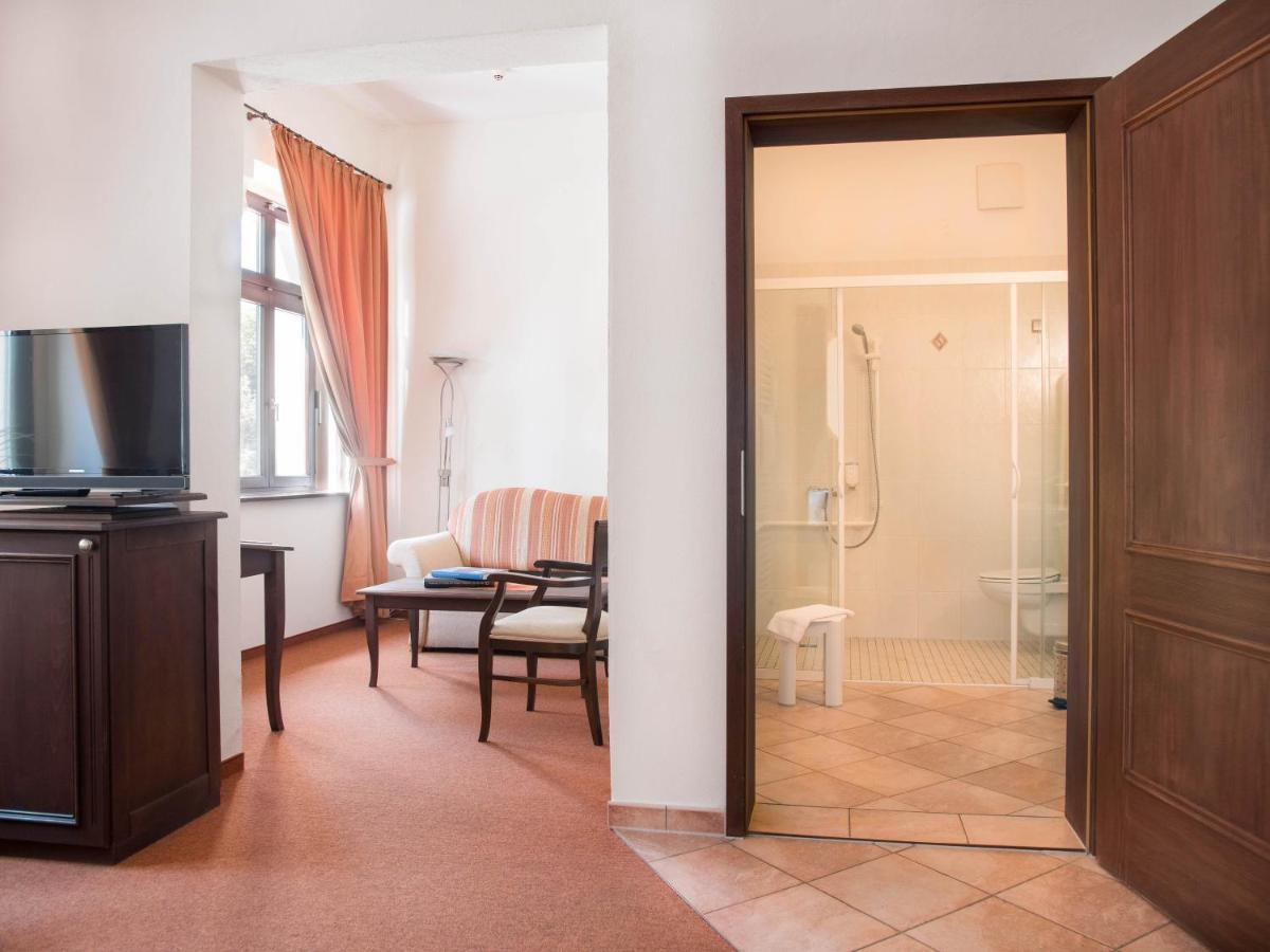 Alte Canzley Hotel 4*