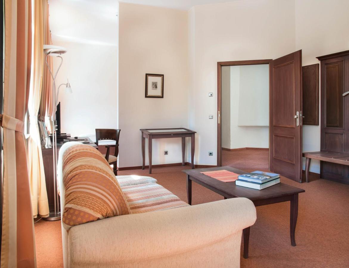 Alte Canzley Hotel